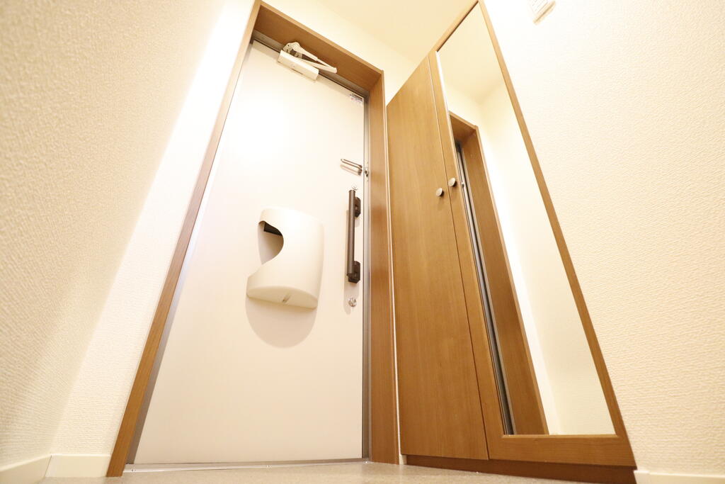 玄関　シューズBOXあります♪
