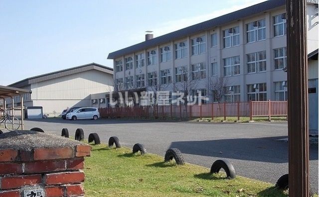 中学校　旭川市立旭川中学校（中学校）まで197m