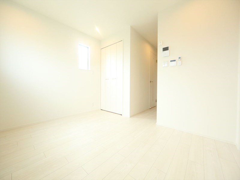 その他　ＬＤＫ8.4帖　システムキッチン　エアコン完備　同仕様写真