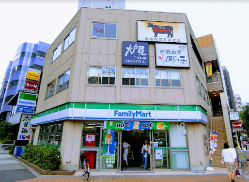 コンビニ　ファミリーマート 南大井三丁目店（コンビニ）まで265m
