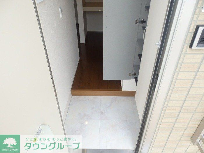 玄関　お問合せはタウンハウジングまで！※現地待合わせ相談可能