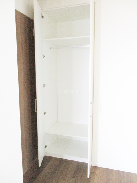 収納　5帖のお部屋にも収納あり！！