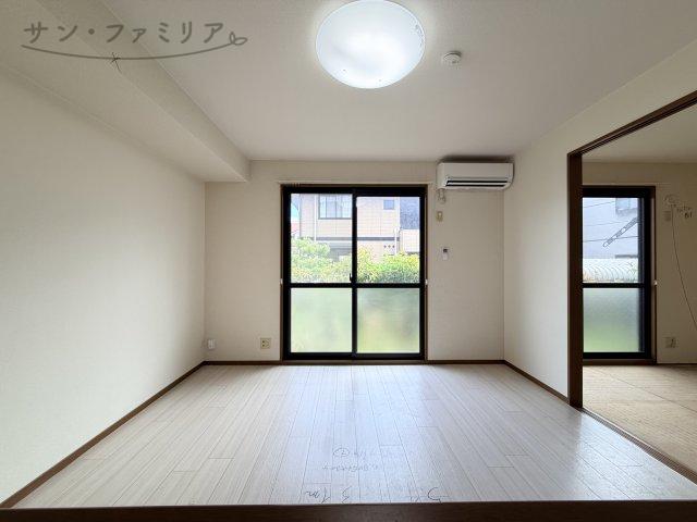 居室・リビング　※リフォーム前の写真です