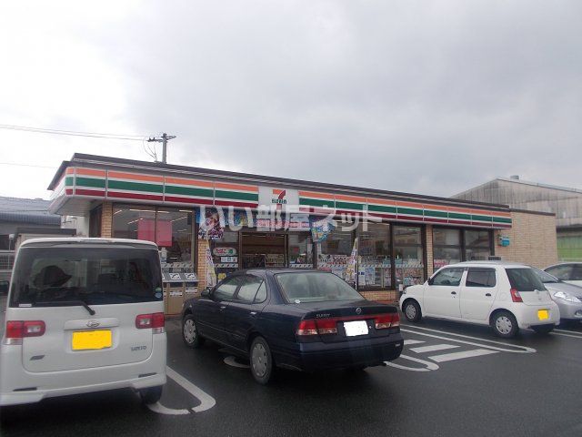 コンビニ　セブンイレブン（コンビニ）まで4944m