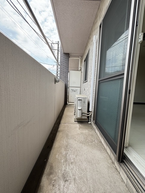 バルコニー　★別部屋参考写真です★床色が違う場合がございます★