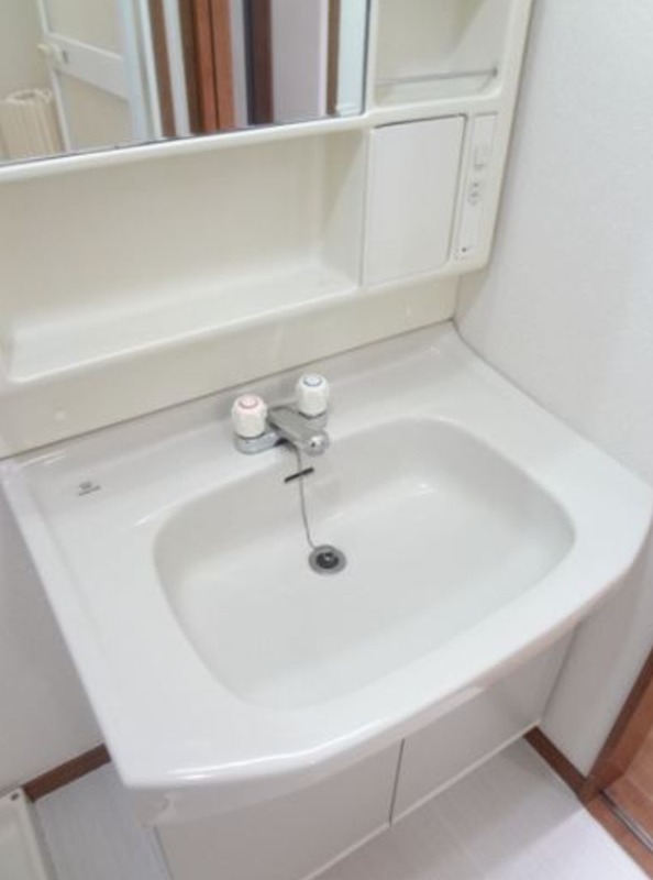 洗面設備　同仕様写真含む