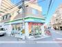 コンビニ　ファミリーマート（コンビニ）まで90m