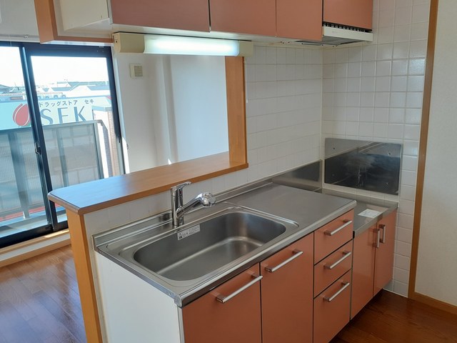 キッチン　同建物別号室