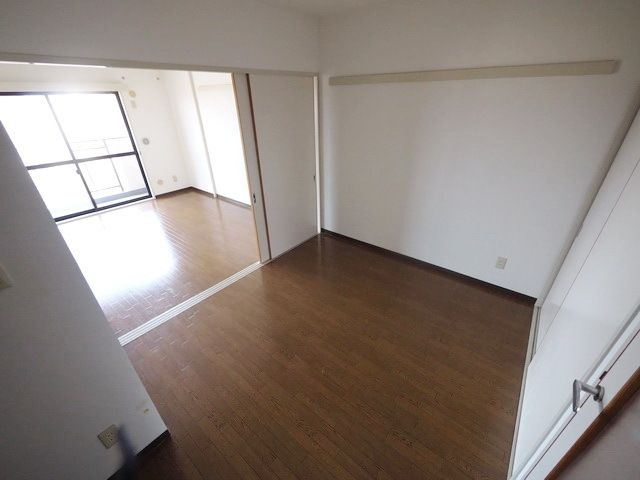 居室・リビング　★広々としたお部屋★