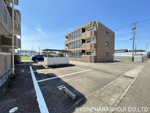 駐車場　融雪駐車場