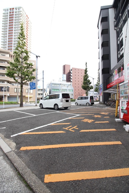 駐車場　駐車場