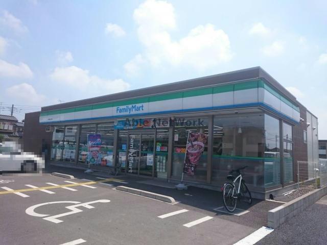 コンビニ　ファミリーマート鴻巣富士見店（コンビニ）まで351m