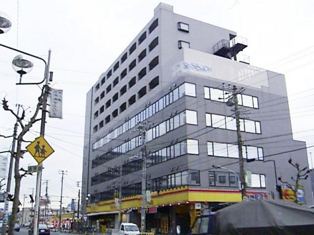 建物外観　１Ｆにドンキホーテがあります