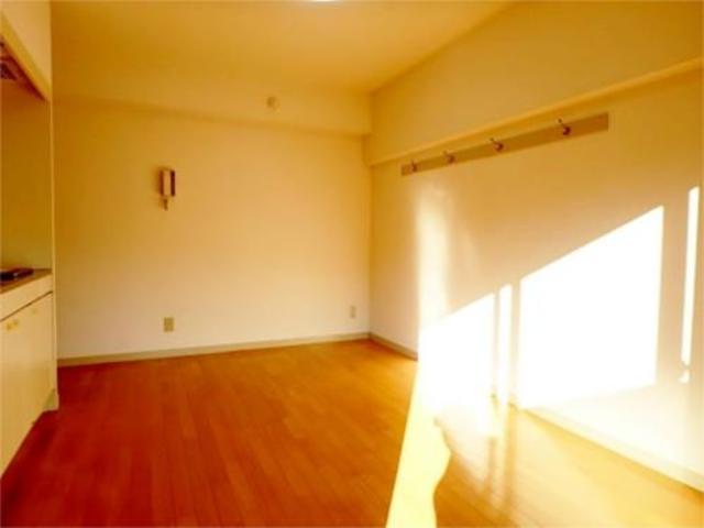 その他部屋・スペース　陽の差し込む明るいお部屋