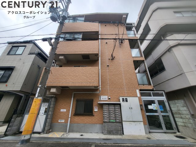 建物外観　防犯カメラ付きで安心です♪