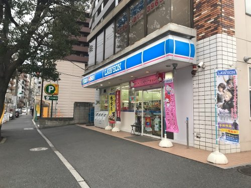 コンビニ　ローソン 大井三丁目店（コンビニ）まで112m