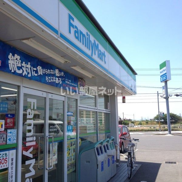 コンビニ　ファミリーマート 高松前田東町店（コンビニ）まで1814m
