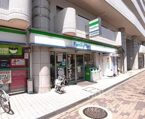 コンビニ　ファミリーマート堀川中立売店（コンビニ）まで210m