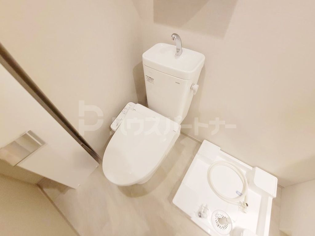 東京メトロ半蔵門線 押上駅 徒歩4分 8階建 築5年のトイレ写真