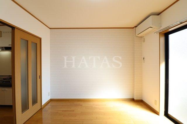 居室・リビング　同物件別部屋です。