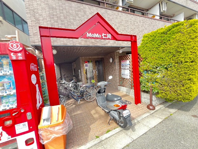 MOMO仁川の外観写真