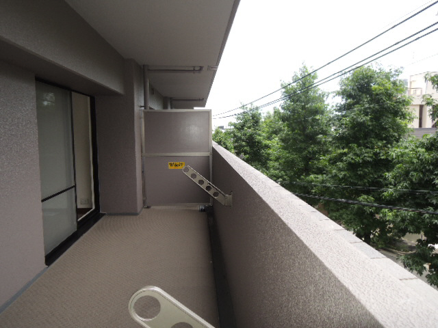 バルコニー　写真は同マンションの別のお部屋のものです