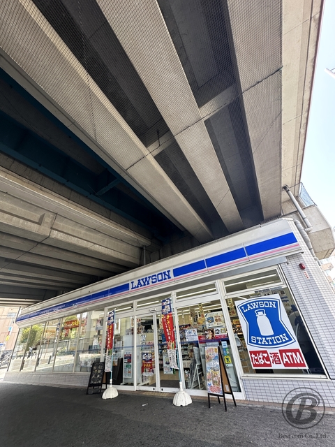 コンビニ　ローソン南海岸和田駅南口店（コンビニ）まで713m