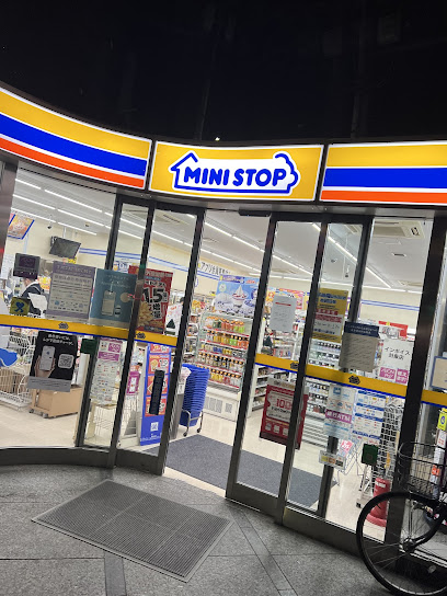 コンビニ　ミニストップ 日本橋蛎殻町店（コンビニ）まで114m