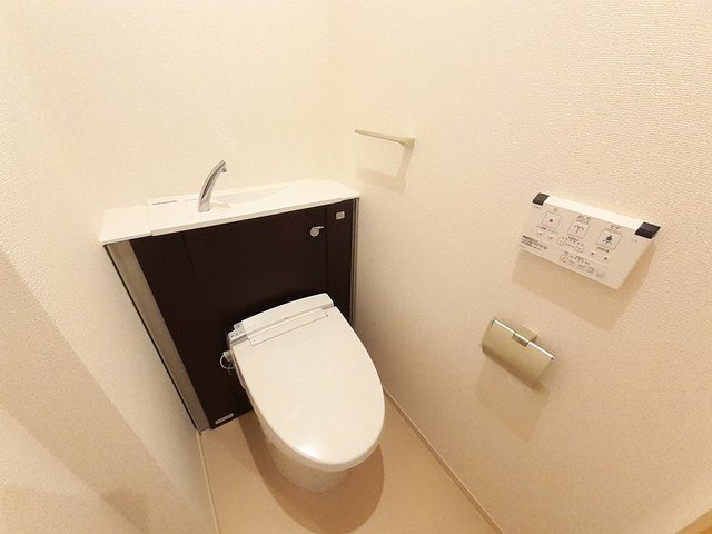 トイレ　シンプルで使いやすいトイレです