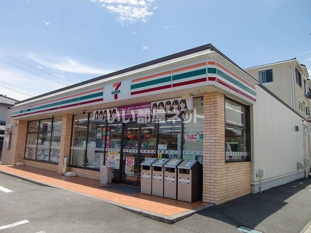 コンビニ　セブンイレブン 御前崎池新田店（コンビニ）まで813m