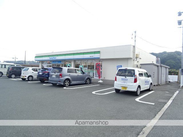 コンビニ　ファミリーマート湖西中之郷店（コンビニ）まで707m