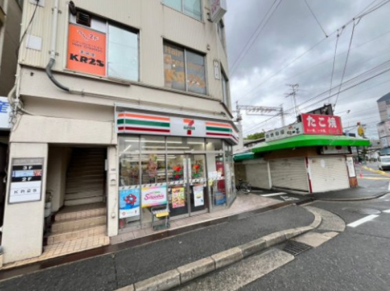 コンビニ　セブンイレブン 羽曳野古市駅前店（コンビニ）まで759m