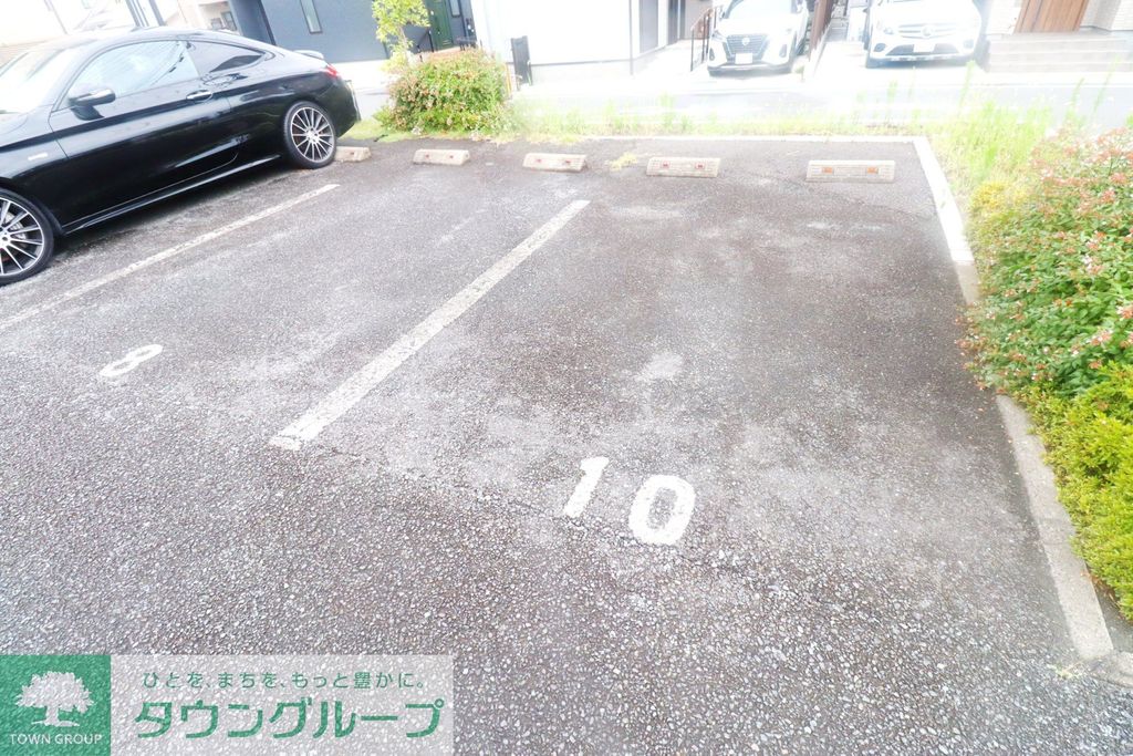 駐車場　駐車場