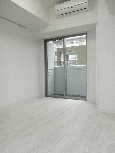 メインステージ立川の居間写真