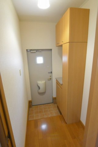 玄関　【マ・シャンブル】