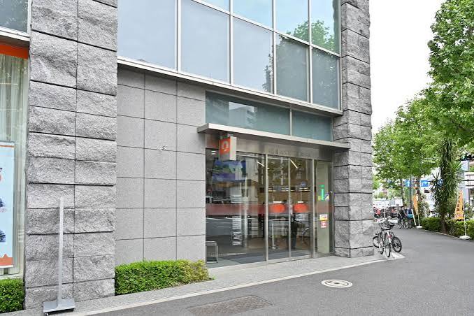 銀行　朝日信用金庫豊島町支店（銀行）まで377m