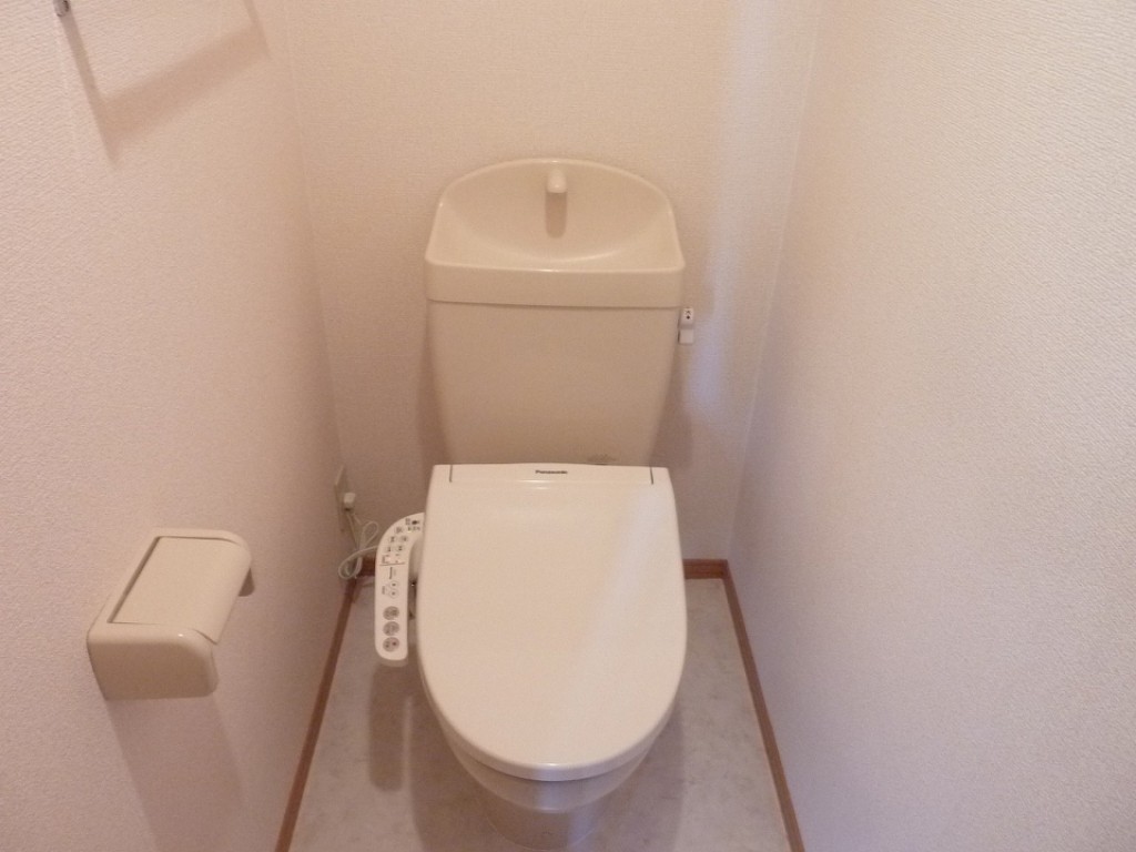 トイレ　WC