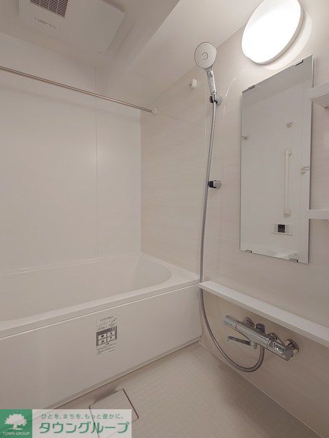 バス・シャワールーム　※写真は同タイプ住戸です。