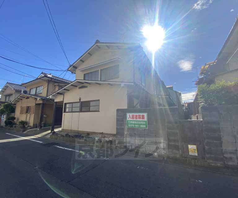 太秦門田町貸家の外観写真