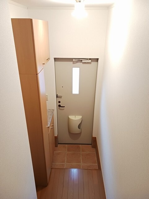 ＪＲ呉線 安浦駅 徒歩14分 2階建 築20年の玄関写真
