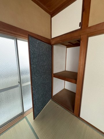 五位ノ池町4丁目貸家の内装写真