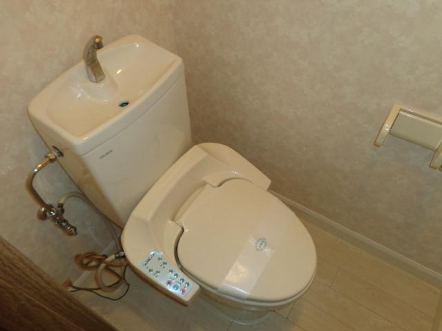 トイレ　シャワー付トイレ