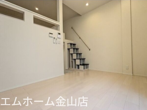 居室・リビング　洋室6帖　ロフト5.7帖（収納にも使えます）同仕様写真