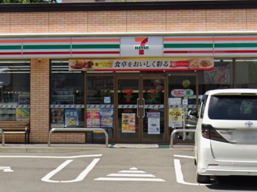 コンビニ　セブンイレブン札幌南9条西7丁目店（コンビニ）まで188m