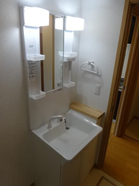 洗面設備　★★ドレッサー付き★★
