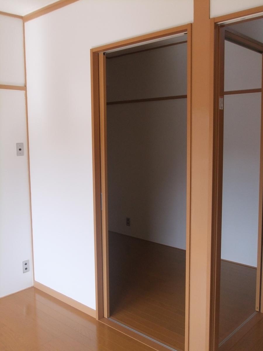 メゾンアマノの居間写真