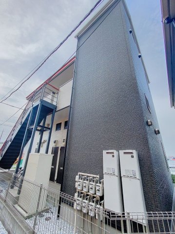 建物外観　駅徒歩5分の便利な立地