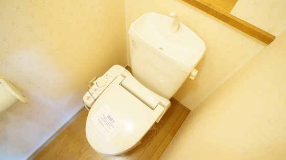 トイレ　シャワー付きトイレ