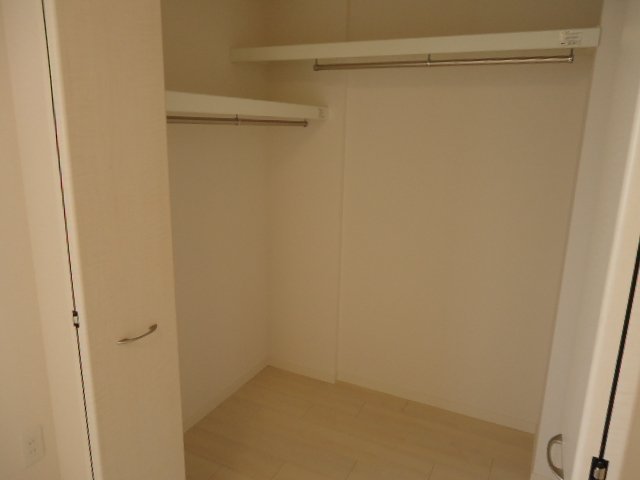 収納　ウォークインクローゼット