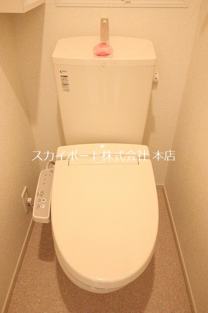 トイレ　反転